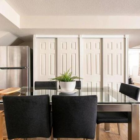 Self Check-In Spacious Apartment With Full Kitchen Ottawa Exterior photo